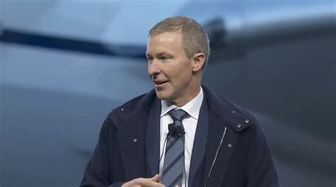 United Airlines CEO Frames Boeing 787 Order In Terms Of Patriotism, Loyalty - Live and Let's Fly
