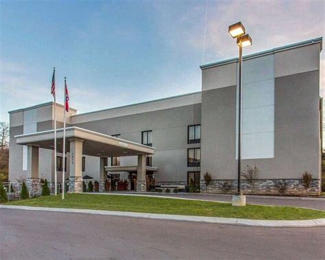 QUALITY SUITES NASHVILLE AIRPORT - Hotel Reviews, Photos, Rate ...