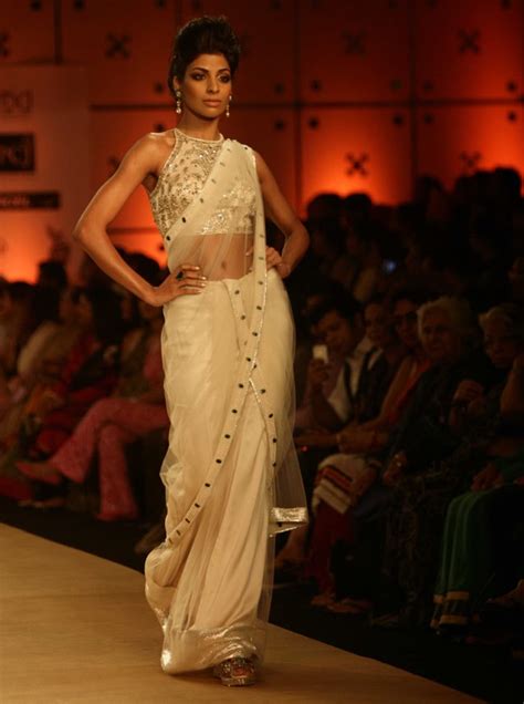 DCW Day 2: Sharmila Tagore walks for Ashima and Leena - India Today