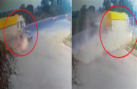 कार को 600 मीटर घसीट कर बोनट पर चढ़ा ट्रक, ये हादसा देखकर खड़े हो ...