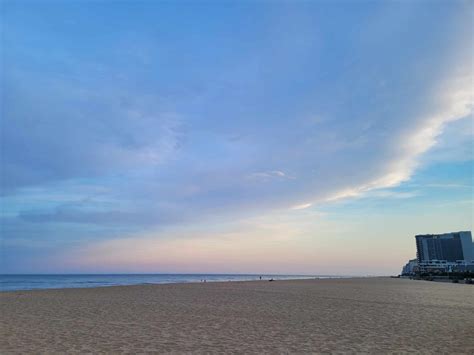 Virginia Beach Oceanfront Soundscape Meditation, 47th Street and ...