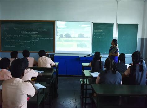 Smart Classrooms – URC Palaniammal Matriculation Higher Secondary School