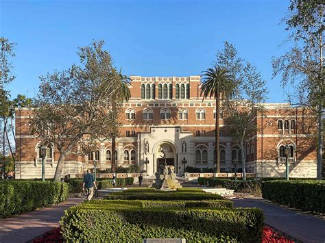 USC's GPA Requirements? | Ivy Coach