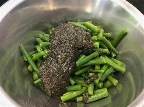 Japanese Green Beans with Black Sesame Sauce | By Yuki Gomi / LUCY ...