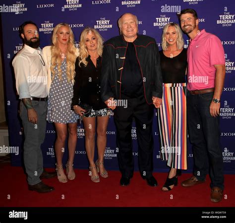 Terry Bradshaw Debuts The Terry Bradshaw Show at Luxor Hotel and Casino ...