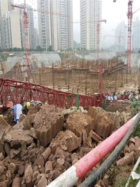 塔机安全事故突发事件：重庆双福一在建工地塔吊施工作业时发生倒塌事故,起重机安全监控管理系统-恺德尔