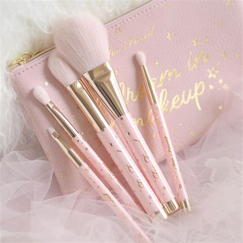 cute makeup brush set