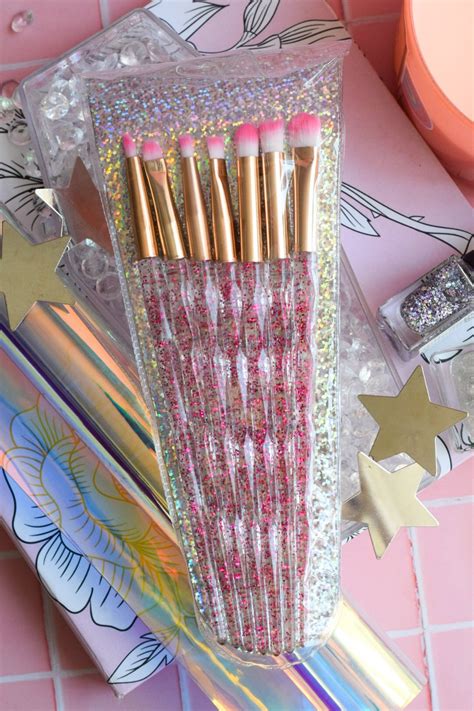 Set de Brochas Ojos x 7 Piezas Mango Escarcha – MY2238 – Valmar