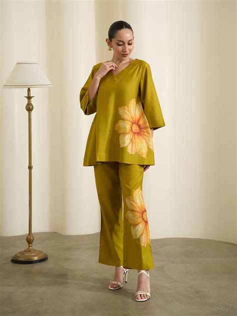 Golden Hour Upcycle Coords – Bannoswagger