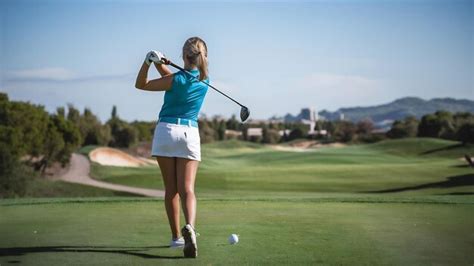 Female Golf 的图像结果