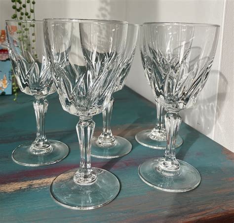 Vintage Luminarc Flamenco Wine Glasses France French Drinking - Etsy