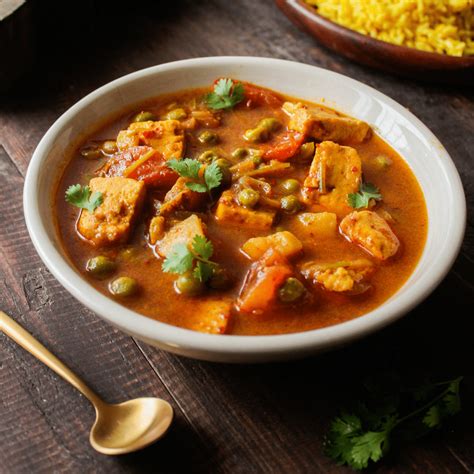 Aloo Matar Paneer - 30 Minute Indian Curry Recipe - Cooking The Globe