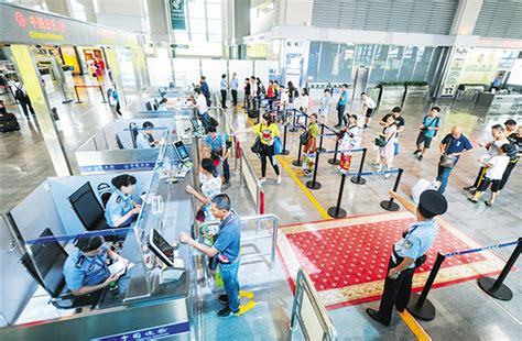 今年前8個月海口美蘭機場口岸出入境人數破61萬-新華網海南頻道