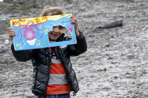 These Pictures Of A Syrian Refugee Camp In France Will Make You Realise ...