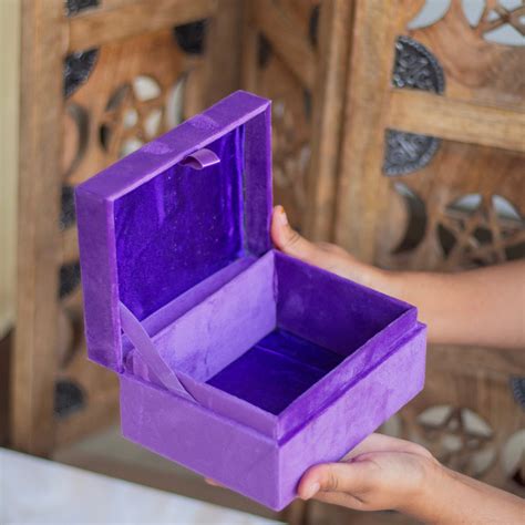 Lavender Velvet Box | Small Size – The Lilith store