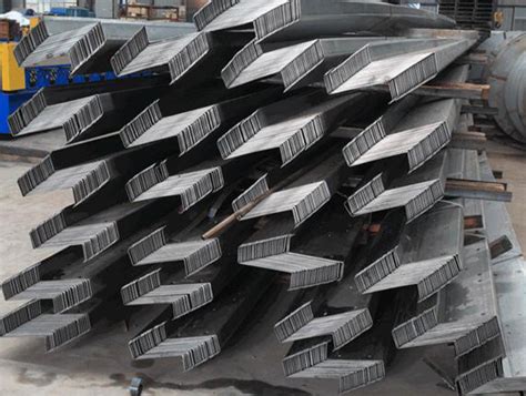 定西钢结构z型钢-庆阳z型钢钢结构厂家价格低_金威彩钢钢构工程公司
