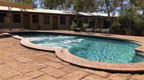 DISCOVERY RESORTS - GLEN HELEN (West MacDonnell National Park ...