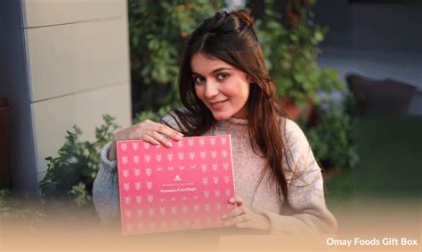 Regal Treats Gift Box - Omay Foods