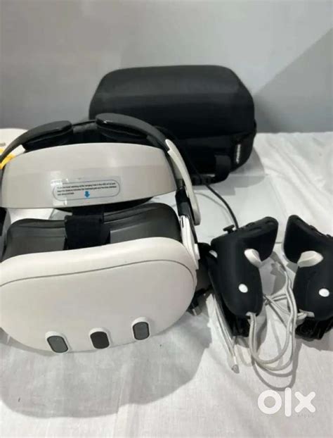 Meta Quest 3 VR Headset 128GB + BOBOVR M3 pro strap + controller Giri ...