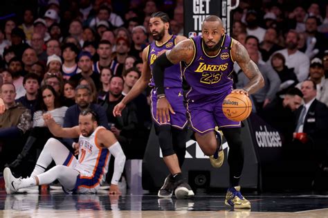 "Overpriced. Overrated": NBA Fans Are Unhappy As Lakers-Knicks At MSG ...