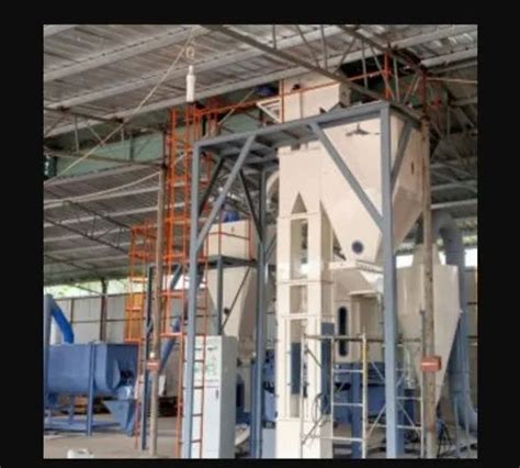 Cattle Feed Mill Machine - Semi-Automatic Cattle Feed Making Machine In ...
