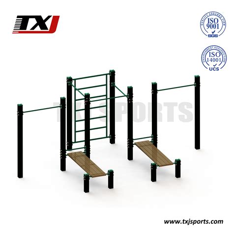 Outdoor Workout Equipment 的图像结果