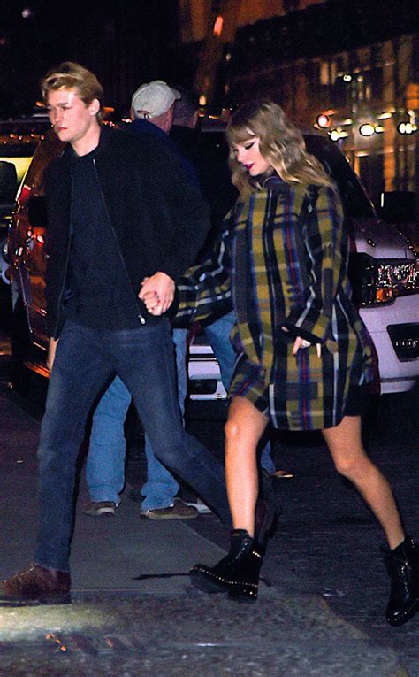 Taylor Swift and Joe Alwyn Kiss and Dance at Jingle Ball and We Can't ...