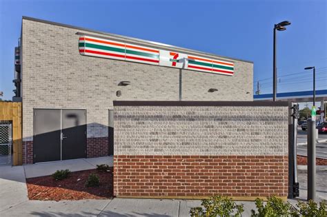 Convenience Store Building Design 的图像结果