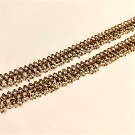 Open media 3 in modal