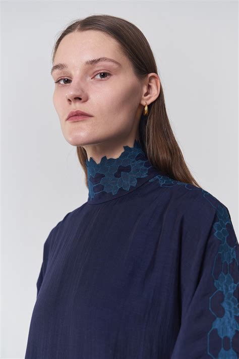 CUTWORK TABLEMAT KAFTAN – ikaibyraginiahuja.com