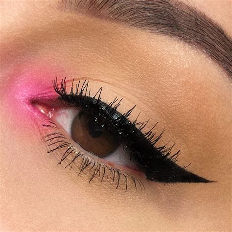 💕 Pop of pink 💕 — @nyxcosmetics @nyxcosmetics_mx Ultimate Brights ...