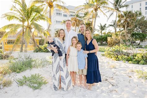 Lowdermilk Park | Family Portrait Session - shanelongphotography.com