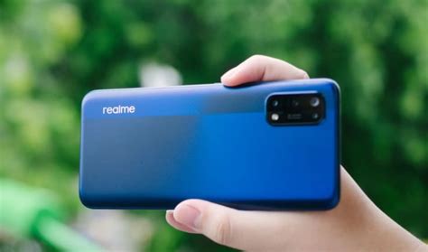 Realme 7 Pro Review: Solid Mid-Range Phones With Two Compromises ...