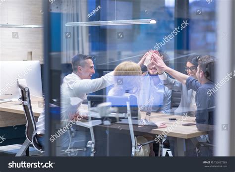 Business People Looking at You Happy 的图像结果