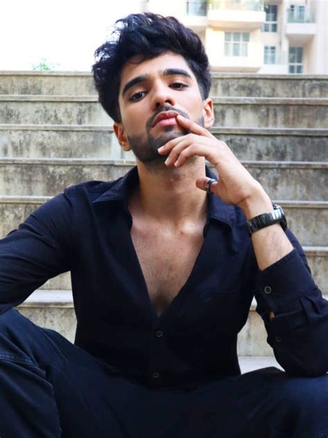 Bigg Boss OTT Contestant Zeeshan Khan: Hunky looks of Bigg Boss OTT’s ...