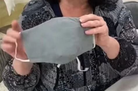 How to Make a Medical Paper Mask Tutorial 的图像结果