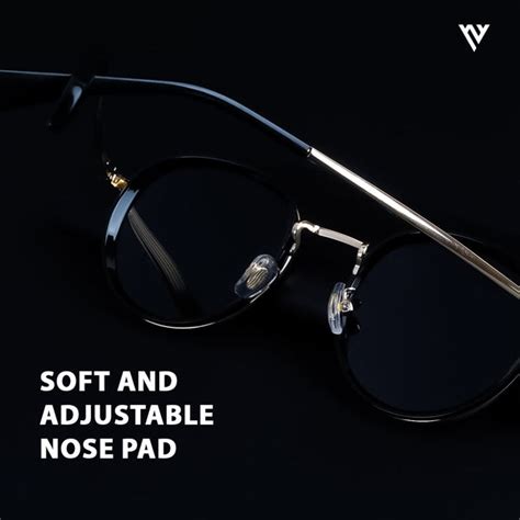 Captain | Gold And Black Polarized Round Sunglasses - PMG3981