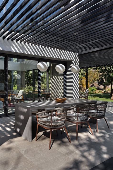 5 dreamy outdoor dining designs that reconnect with lush greens ...