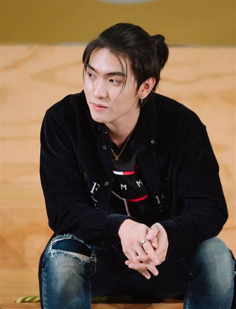 Актер Босс Чайакамон Сэмсонвиттая (Boss Chaikamon Sermsongwittaya: บอส ...