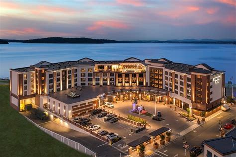 SILVER CLOUD HOTEL TACOMA AT POINT RUSTON WATERFRONT - Hotel Reviews ...