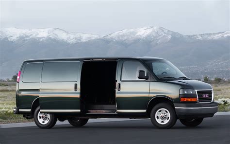 GMC サバナ 63％以上節約