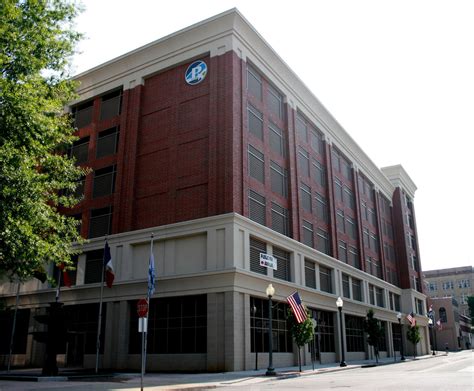 Virginia Avenue Parking Garage