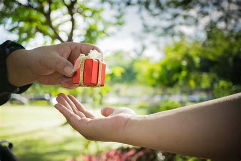 Receive: How to Flow in the Gift of Prophecy, Fairhaven Ministry and ...