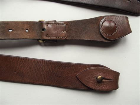 WW1 OFFICERS SAM BROWN BELT & SHOULDER STRAP DATED 1917 - DBG Militaria