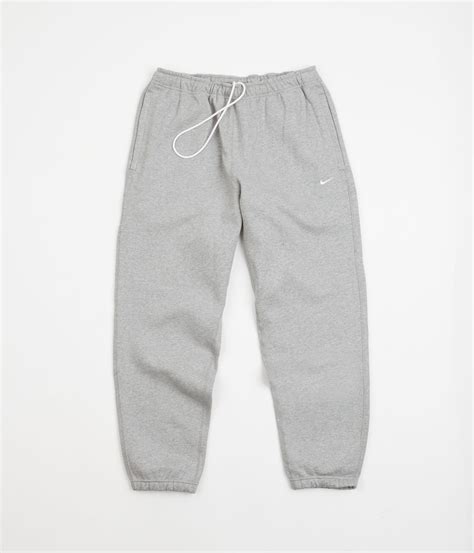 Nike Solo Swoosh Fleece Sweatpants - Dark Grey Heather / White in 2024 ...