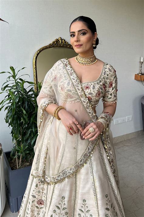 Surbhi Sethi Dua In Ecru Silk Embroidered Lehenga Set – Ivory by Dipika