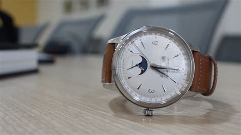 Up close with the Jaeger-LeCoultre Master Control Calendar & Reverso ...