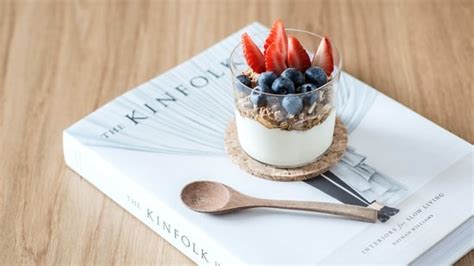 Nutritional benefits of hung curd or greek yogurt | Hindustan Times