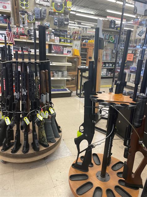 MORRIS LEVIN & SON HARDWARE & CONTRACTING SERVICES - Tulare CA - Hours ...