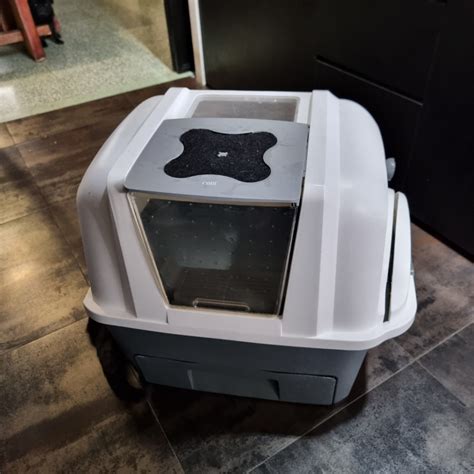 Catit litter box (Jumbo), Pet Supplies, Homes & Other Pet Accessories ...